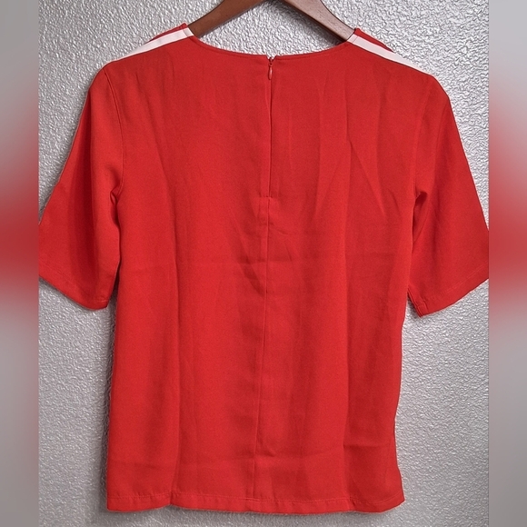 Adidas Red and White Short Sleeve Tee with Classic Stripes - Picture 6 of 9